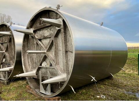 Insulated 304L stainless steel tank + circuit 118 + 106 = 224 HL (22,400 litres) PIERRE GUERIN