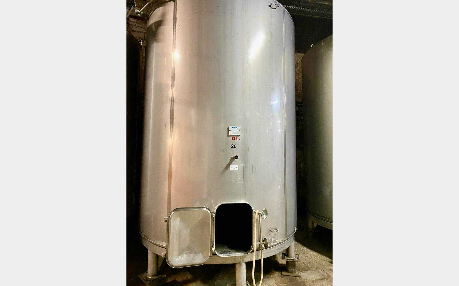 304L stainless steel tank 138 HL (13,800 litres) ETA