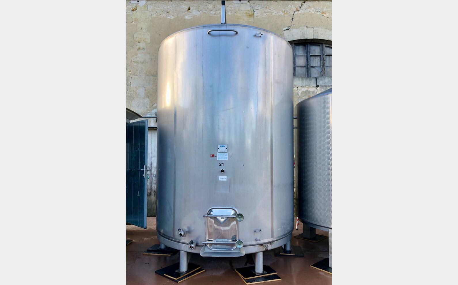 Cuve inox 304L - Thermor&eacute;gul&eacute;e - Sur socle 138 HL (13 800 litres) ETA