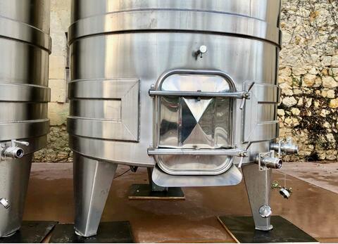 Cuve inox 304L verticale cylindrique - Fond plat incliné sur pieds
