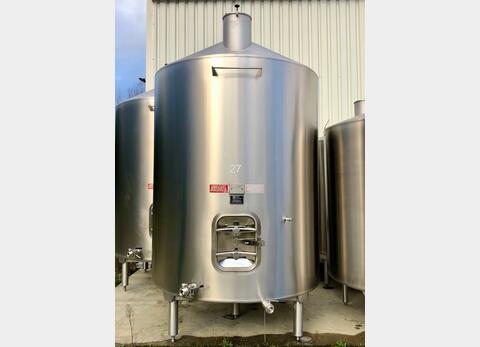 Flat-bottomed stainless steel tank - On feet