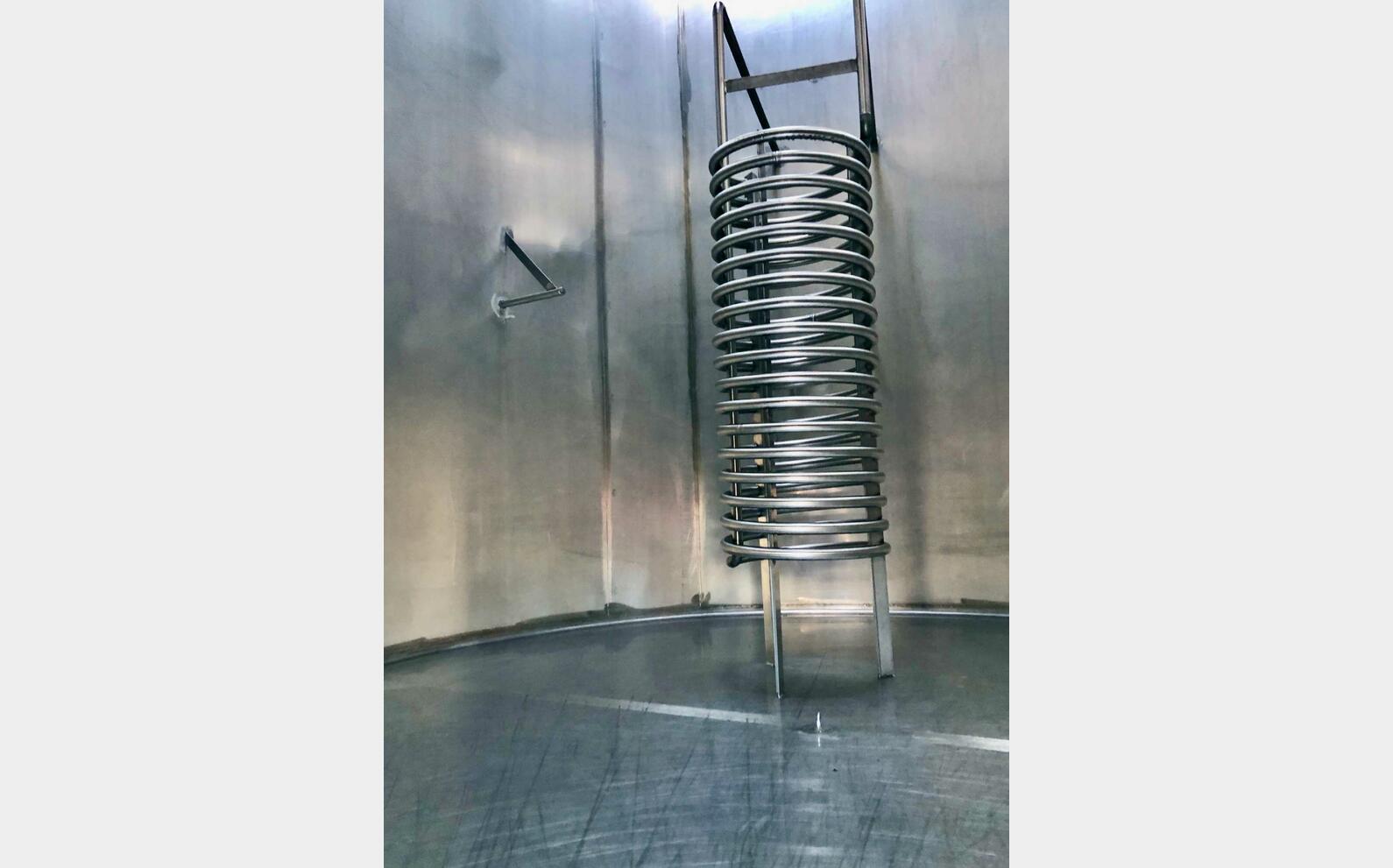 Cuve inox 304L 153 HL (15 300 litres)
