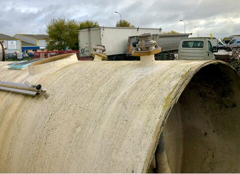 Fiber tank - Bombed background  100 HL (10000 liters)