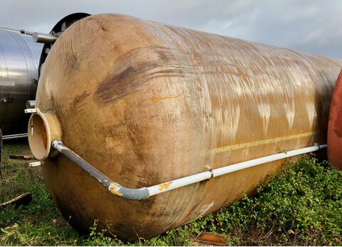 Fiberglass tank - Closed