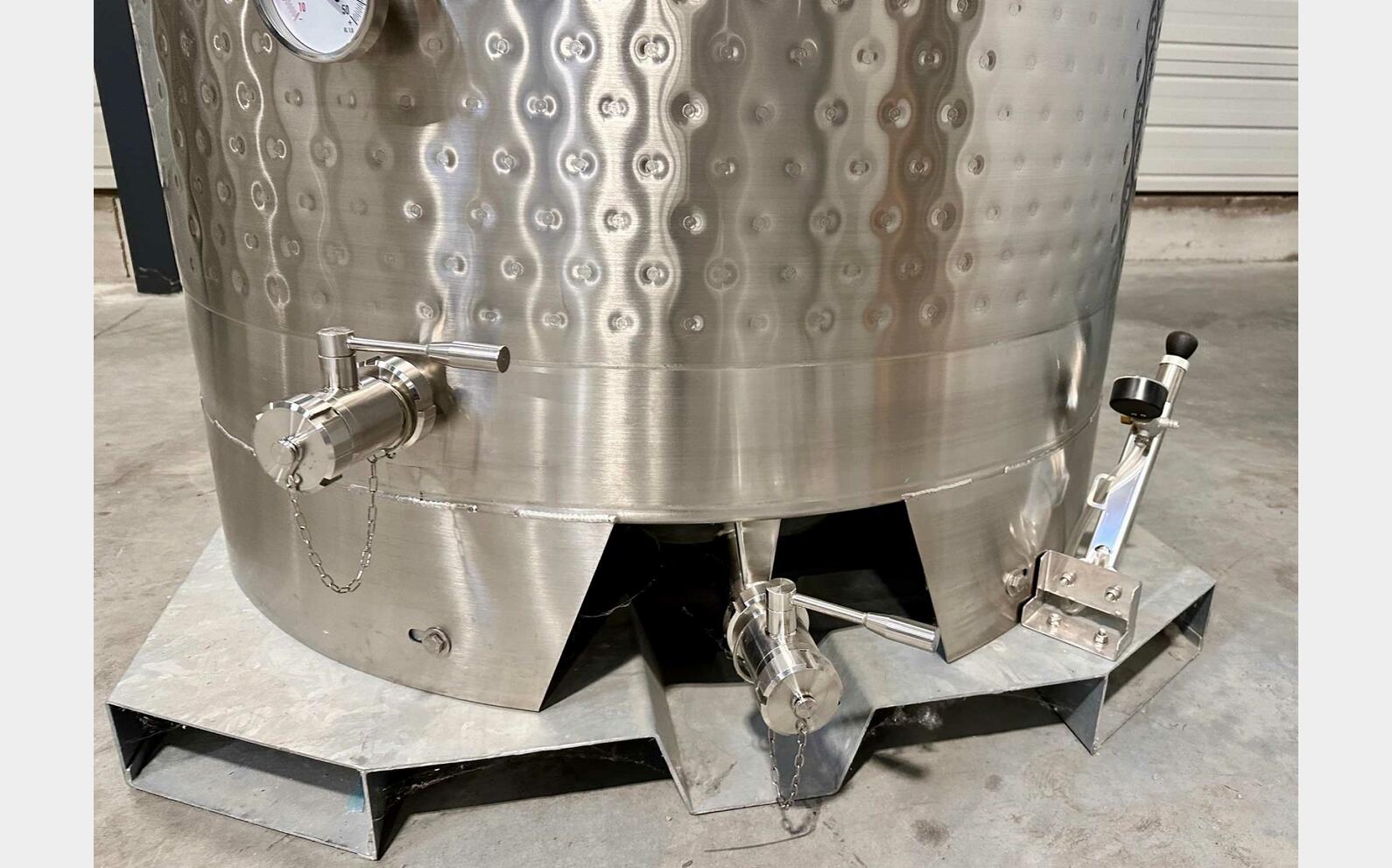 Cuve inox 304 chass&icirc;s pr&eacute;hensible 10.28 HL (1028 Litres) ARSILAC