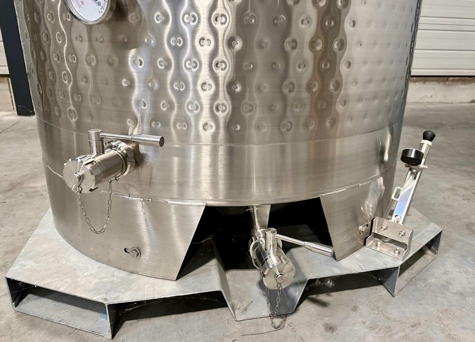 Cuve inox 304 chass&icirc;s pr&eacute;hensible 10.28 HL (1028 Litres) ARSILAC