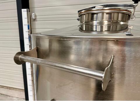 304 stainless steel tank - Curved bottom - STOBP1700