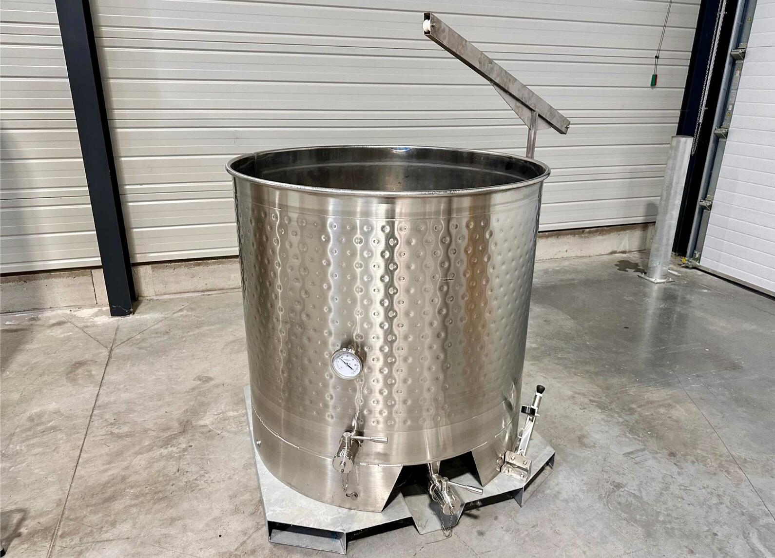 Cuve inox 304 chass&icirc;s pr&eacute;hensible 10.28 HL (1028 Litres) ARSILAC
