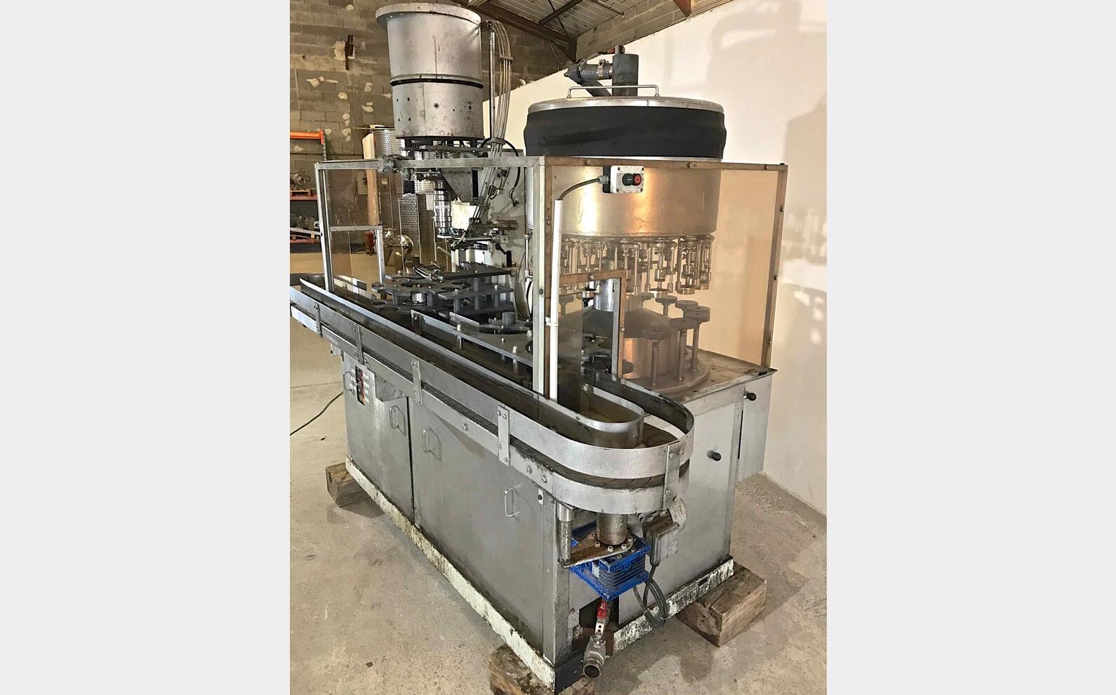 Tireuse Capsuleuse