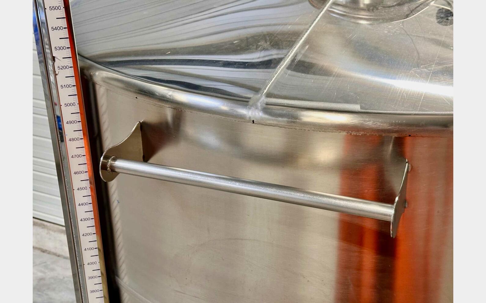 Cuve inox 304 thermor&eacute;gul&eacute;e sur pieds 53.20 HL (5 320 litres) ARSILAC