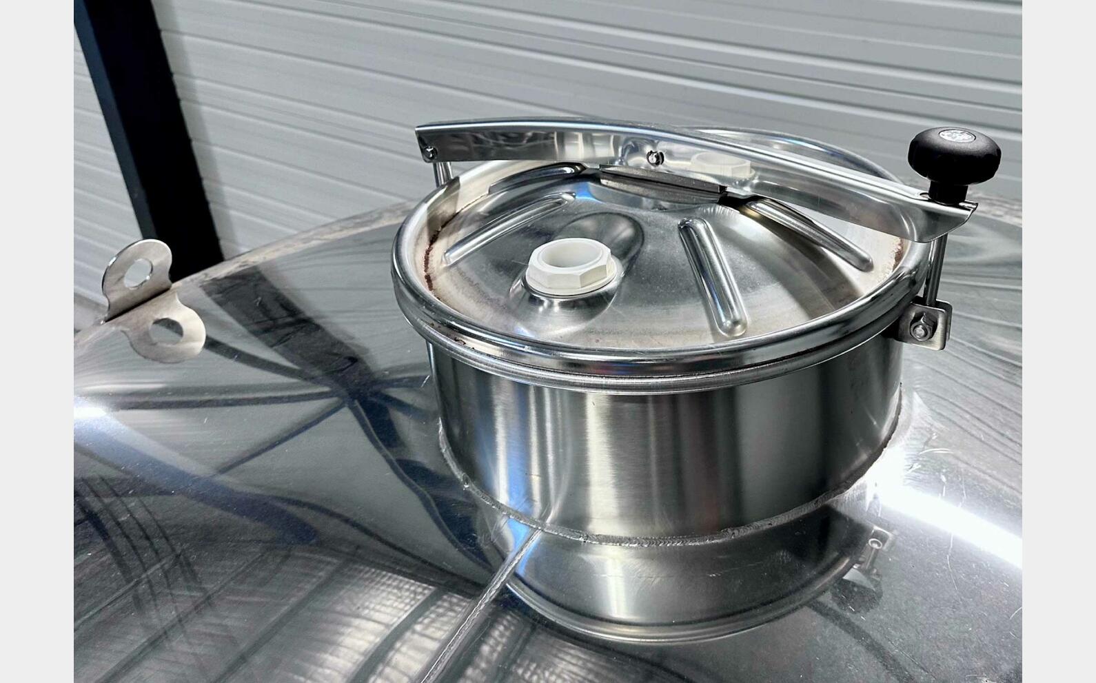 Cuve inox 304 - Circuit serpentin 42 HL (4 200 litres) ARSILAC