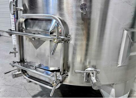 Cuve inox 304 thermor&eacute;gul&eacute;e sur pieds 42 HL (4 200 litres) ARSILAC