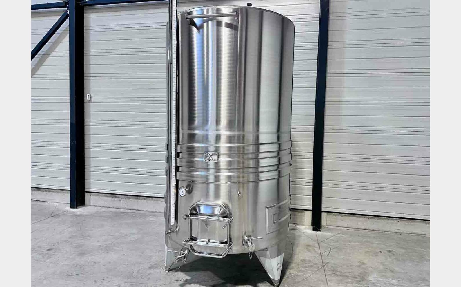 304 ss tank - Serpentine circuit 52 HL (5 205 Litres) ARSILAC