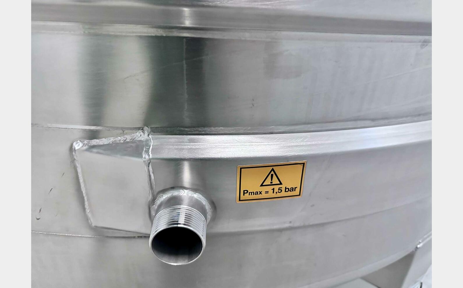 304 stainless steel tank - Coil circuit 42 HL (4,200 litres) ARSILAC