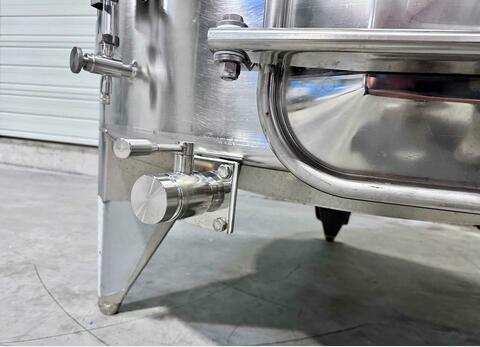 304 stainless steel tank - Coil circuit 42 HL (4,200 litres) ARSILAC