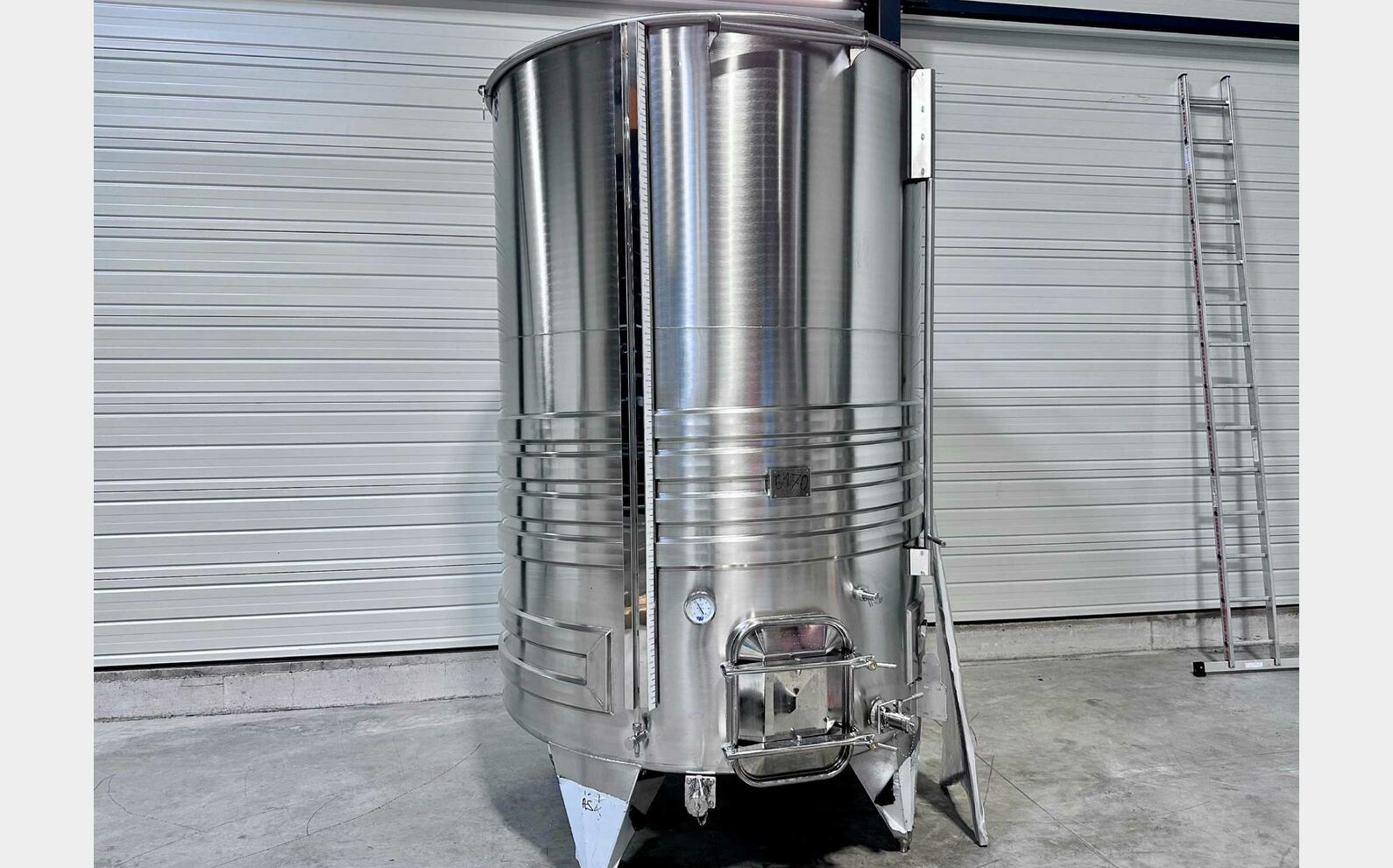 Cuve inox 304 - Circuit serpentin 61.6 HL (6 164 litres) ARSILAC