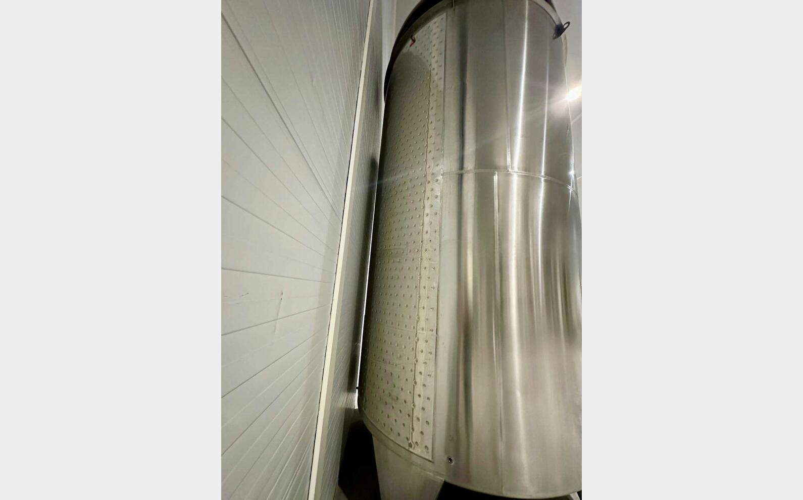 Cuve inox 304 - Chapeau flottant 150 HL (15 000 litres) LETINA