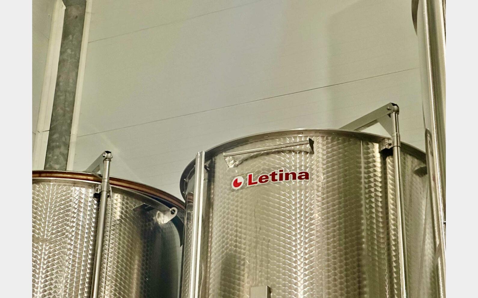 Cuve inox 304 - Chapeau flottant 80 HL (8 000 litres) LETINA