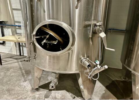 304 stainless steel tank - Floating top 50 HL (5,000 litres) LETINA