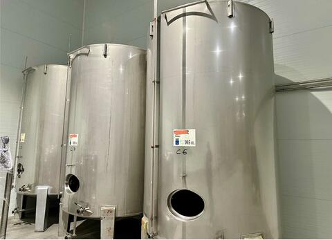 304 stainless steel tank - Conical base on feet