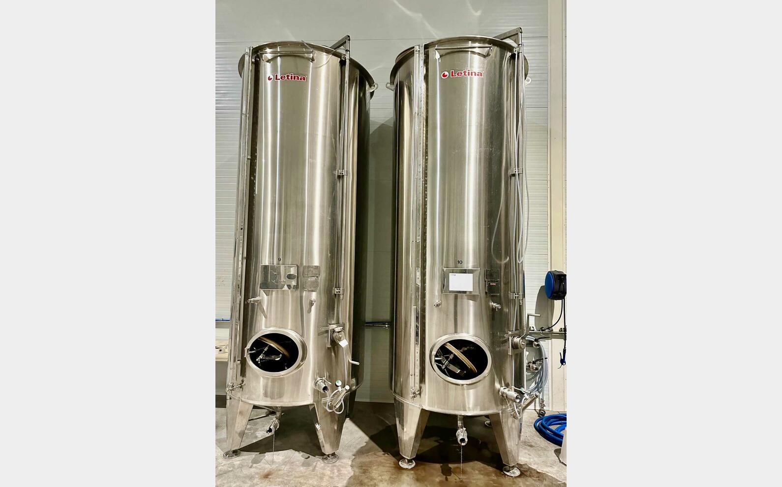 304 stainless steel tank - Floating top 50 HL (5,000 litres) LETINA