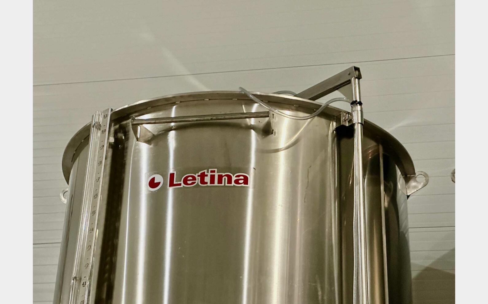 Cuve inox 304 - Chapeau flottant 50 HL (5 000 litres) LETINA