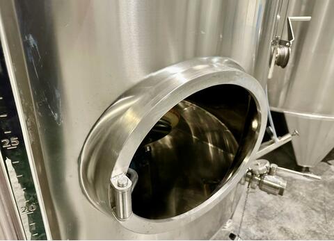 304 stainless steel tank with conical bottom on feet - Floating top