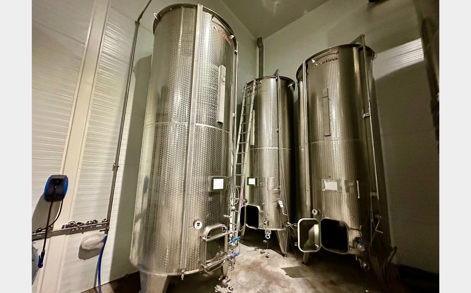 304 ss tank - Floating top 80 HL (8,000 litres) LETINA