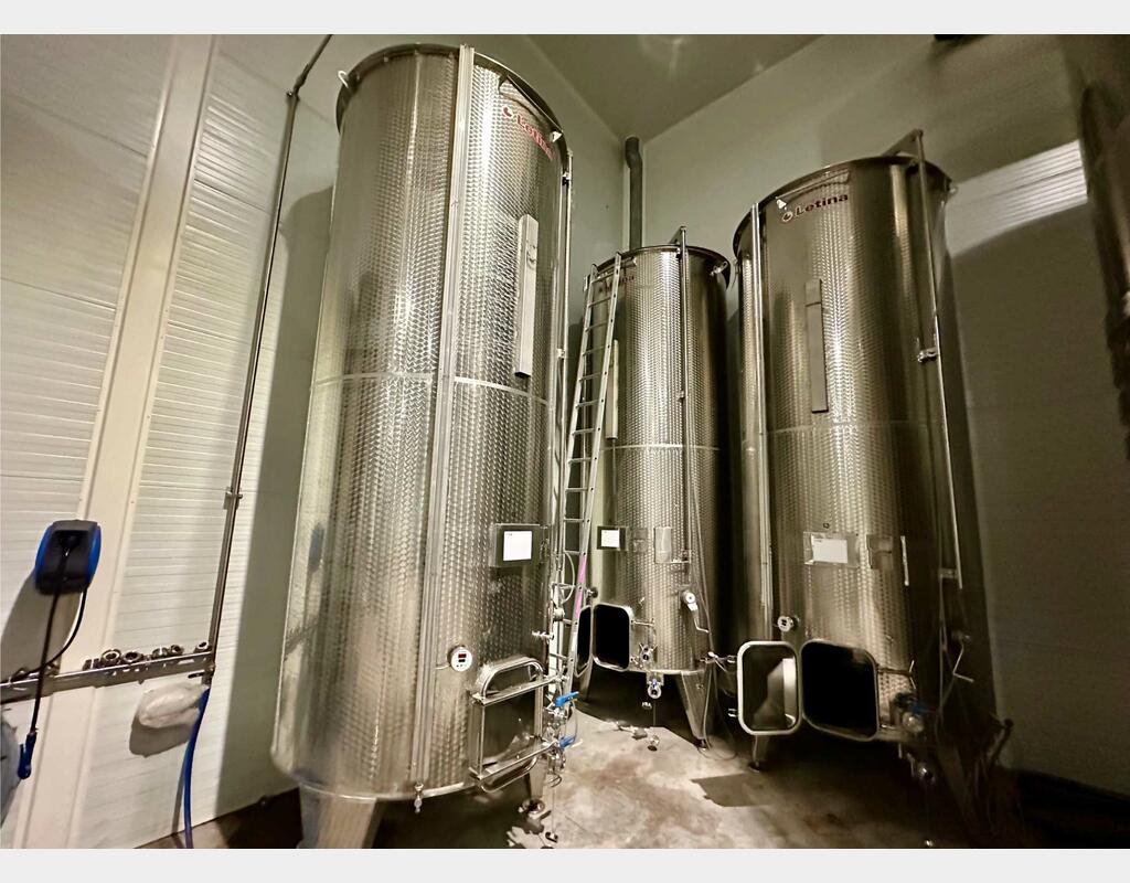 Cuve inox 304 - Chapeau flottant 80 HL (8 000 litres) LETINA