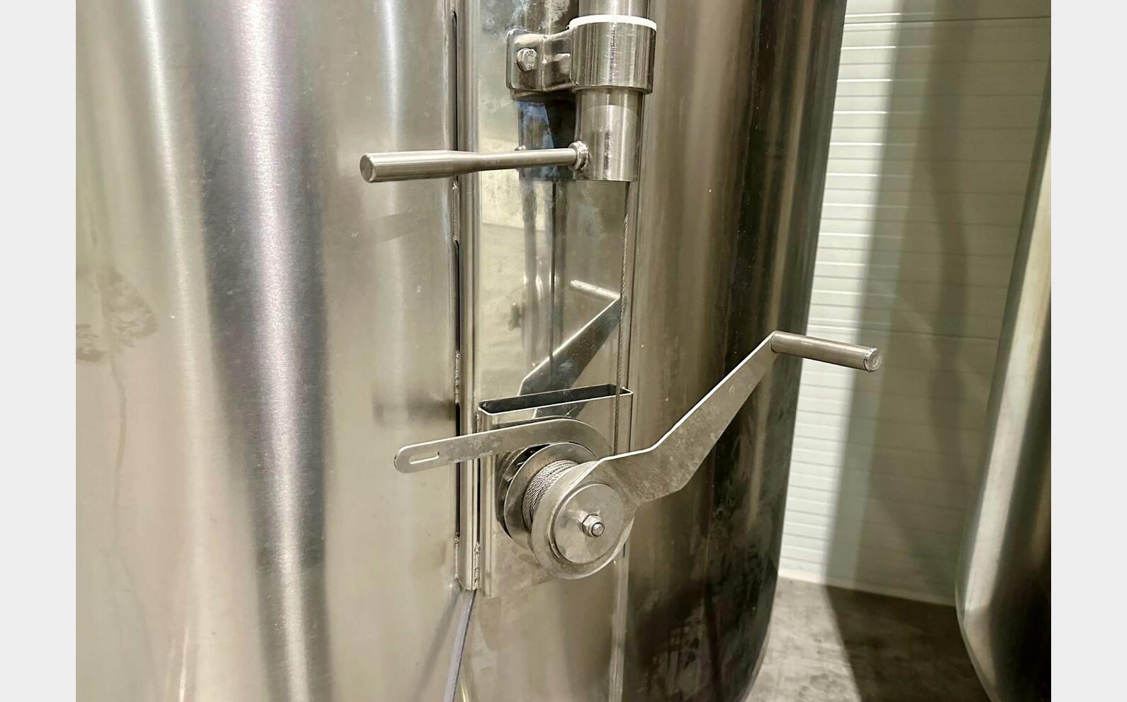 Cuve inox 304 - Chapeau flottant 150 HL (15 000 litres) LETINA