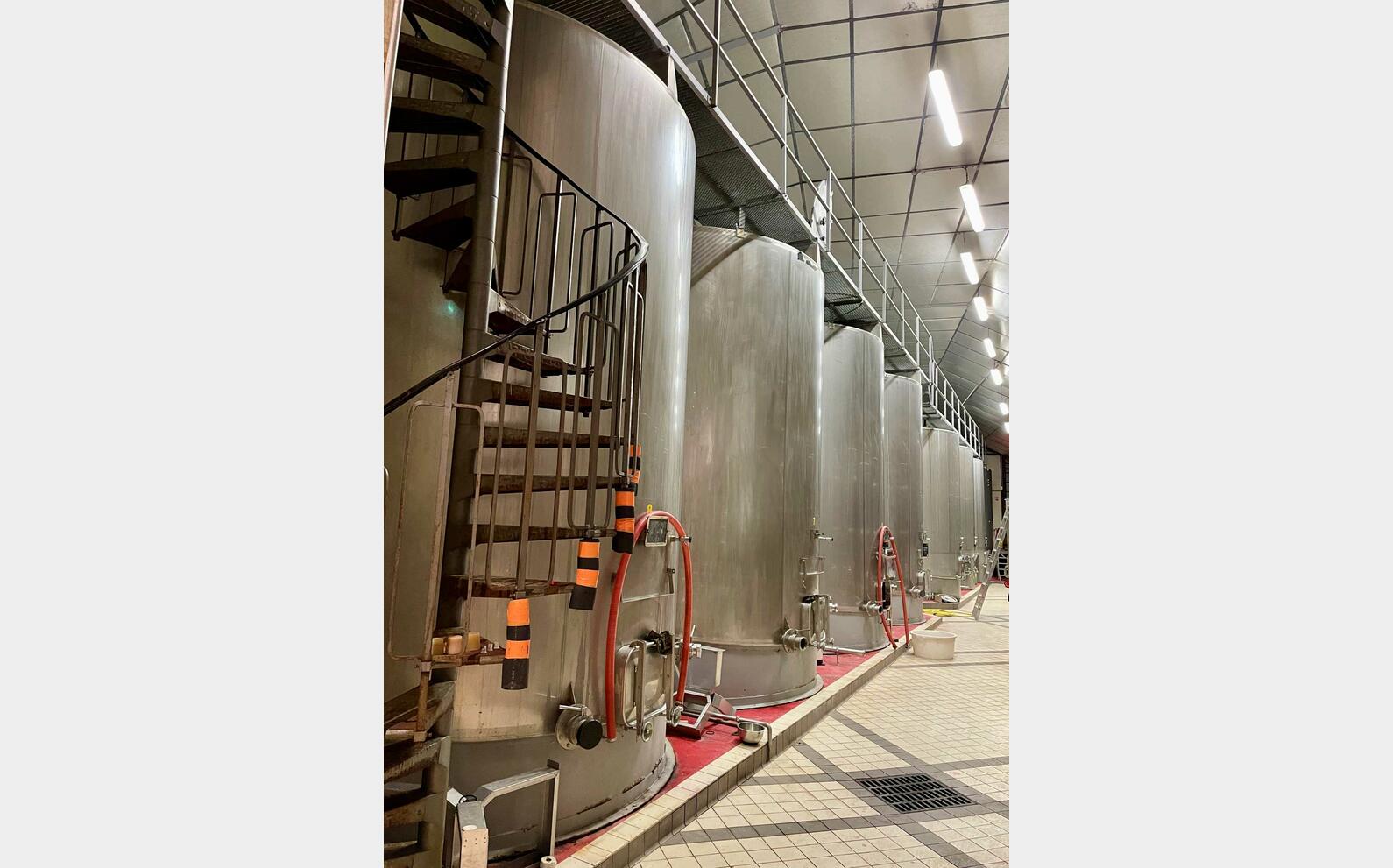 Cuve inox - Sur jupe 347 HL (34 700 litres)