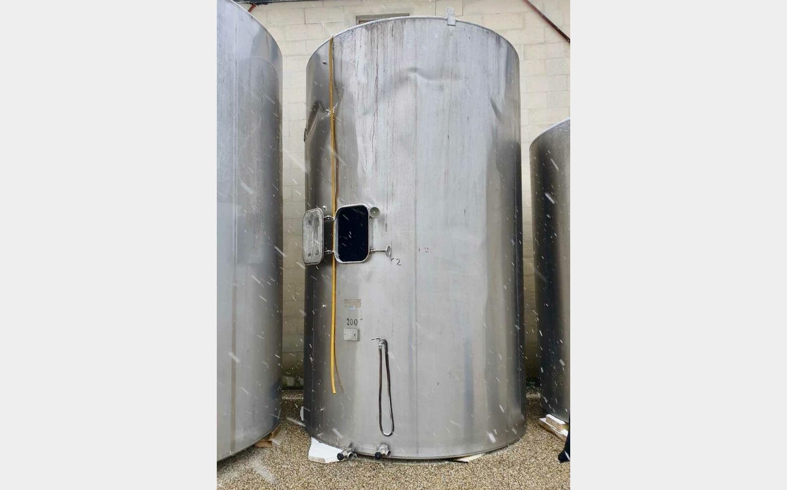 Cuve inox - Fond plat 200 HL (20 000 litres)