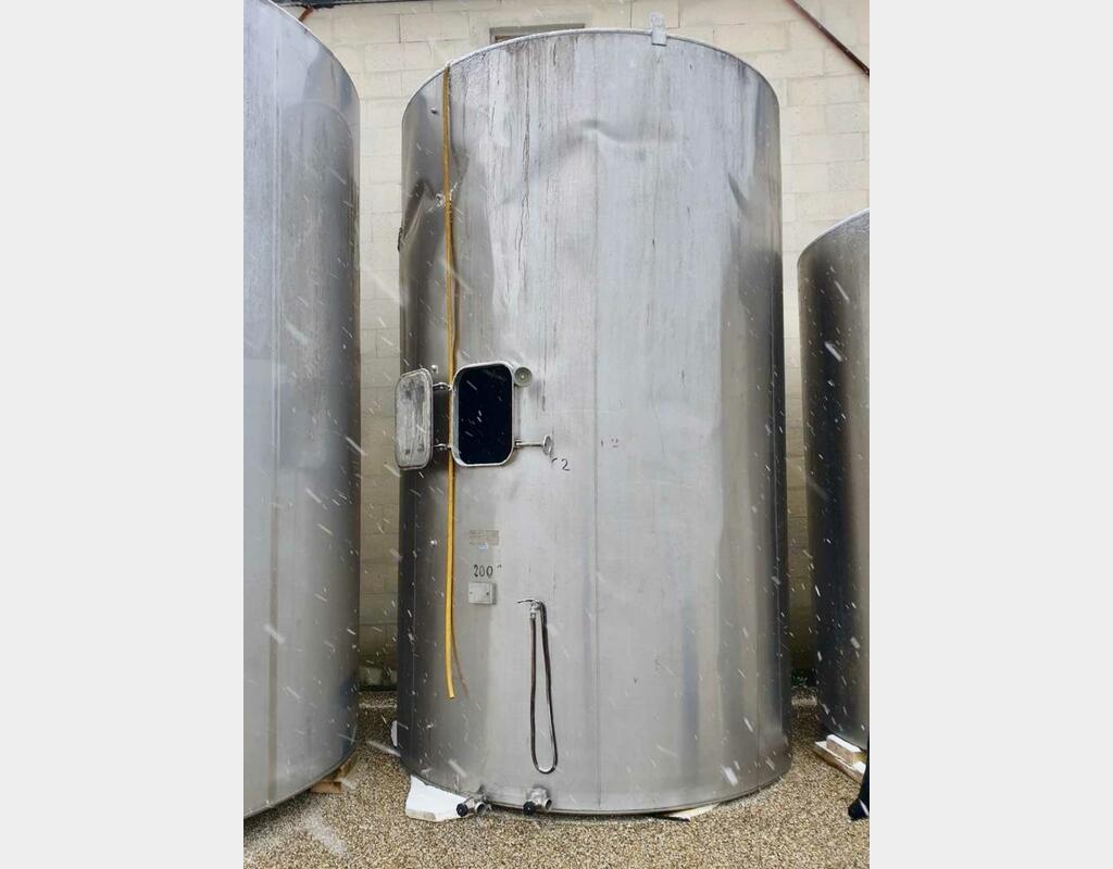 Flat-bottomed stainless steel tank - Storage