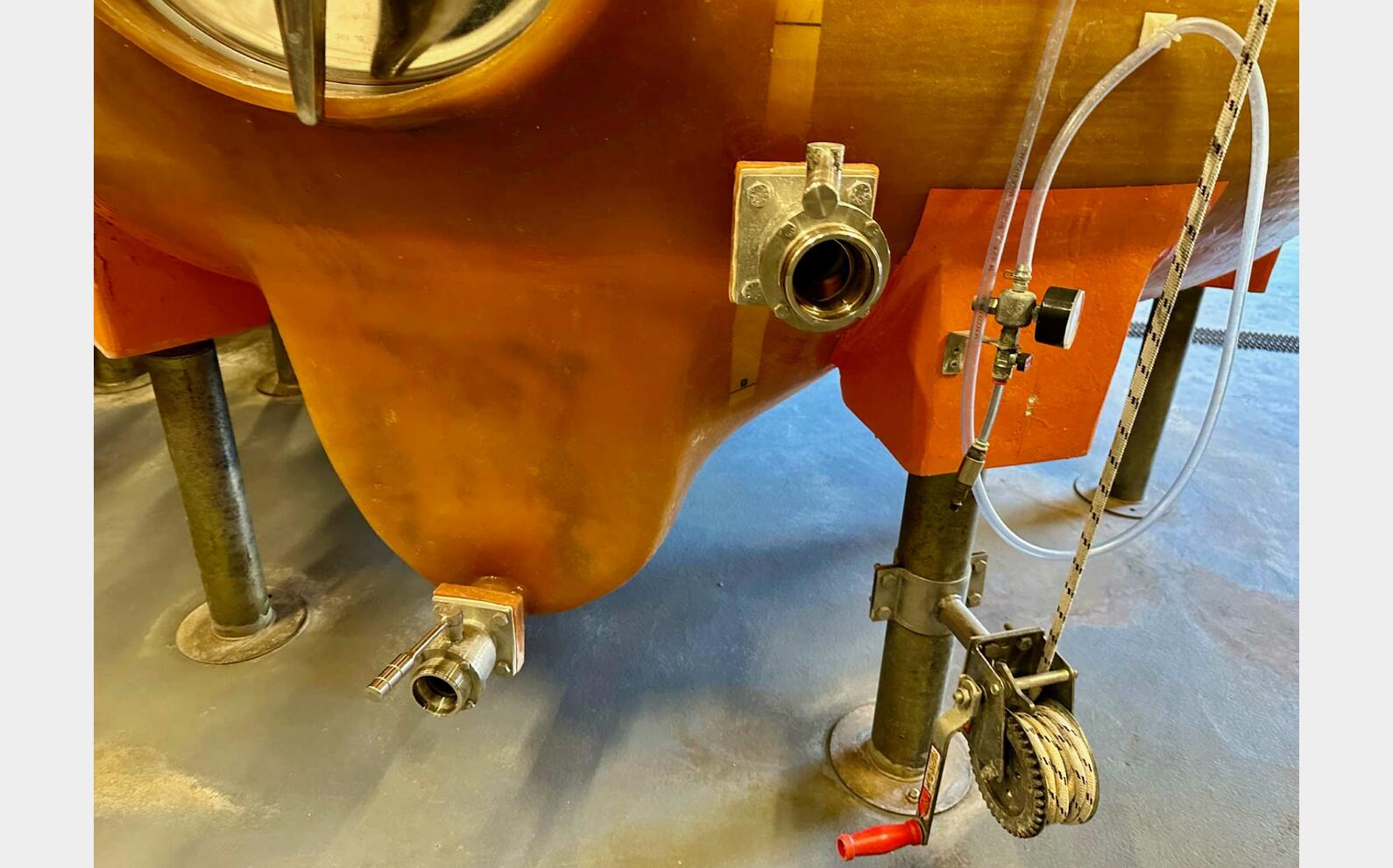 Fibre tank - Floating top 250 HL (25 000 litres) VETRORESINA TOSCANA SNC