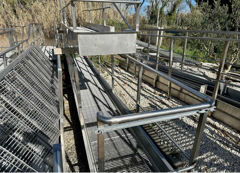 Stainless steel gangway - Stainless steel grating