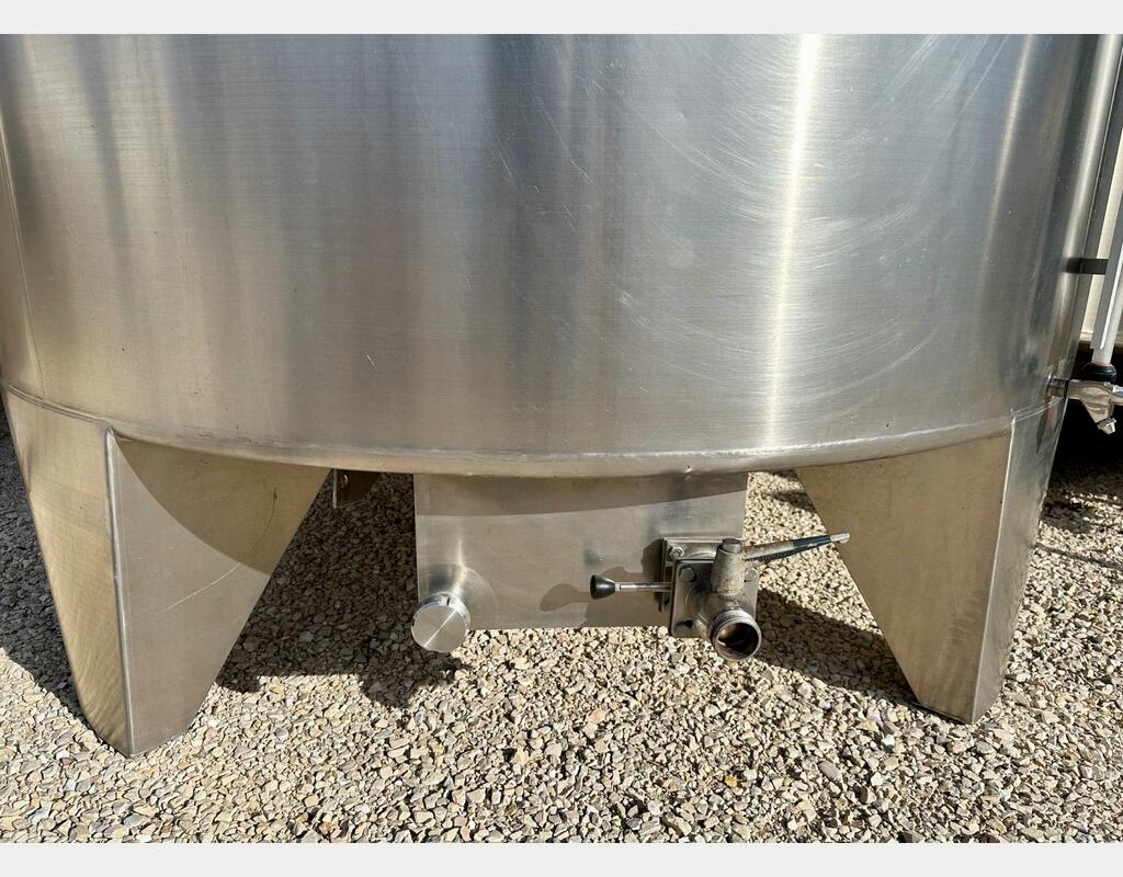 Stainless steel storage tank