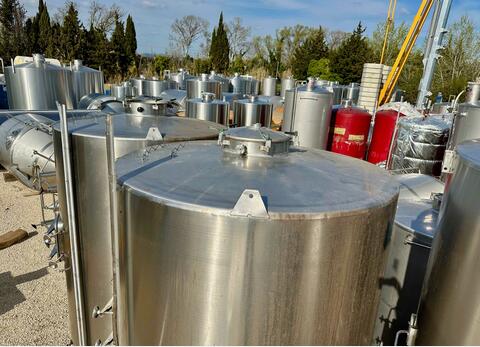 Ss tank - On legs 90 HL (9,000 litres) RURALINOX