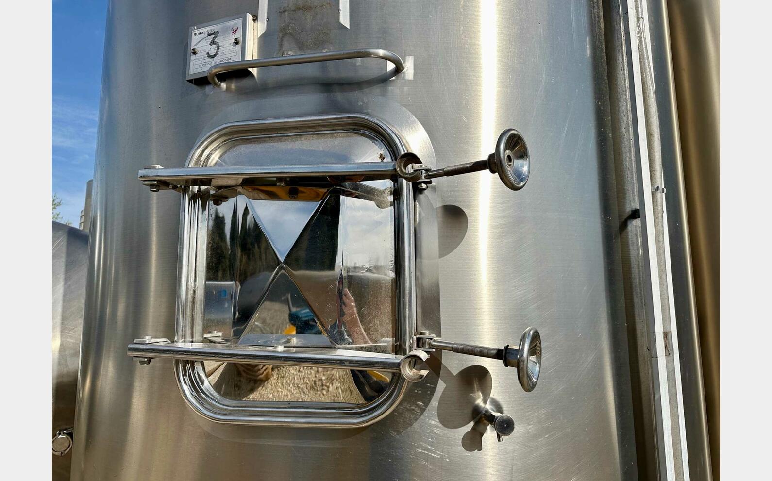 Ss tank - On legs 90 HL (9,000 litres) RURALINOX