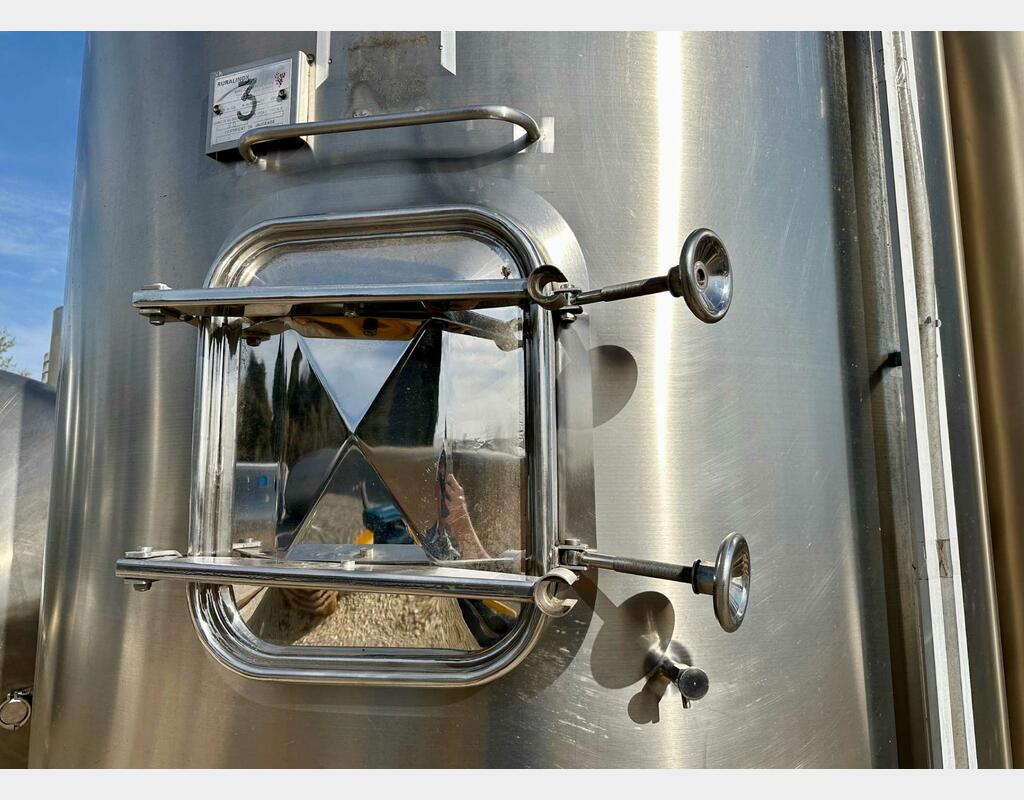 Stainless steel storage tank