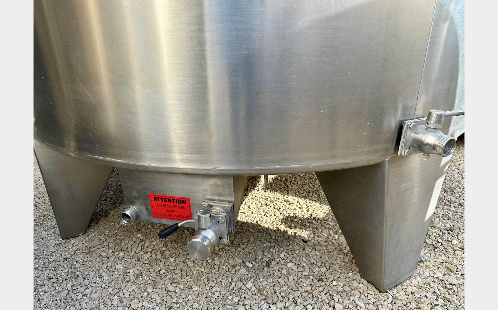 Ss tank - On legs 120 HL (12,000 liters) RURALINOX