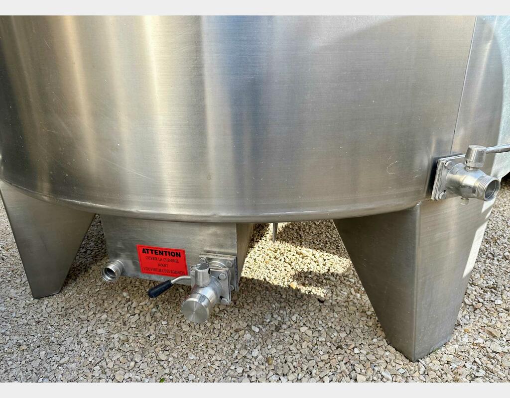 Stainless steel storage tank