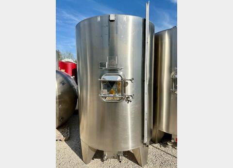 Ss tank - On legs 90 HL (9,000 litres) RURALINOX