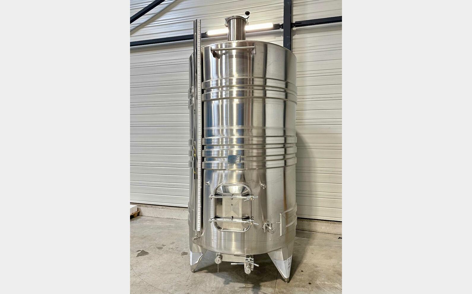 316L ss tank - Coil circuit 52.05 HL (5 205 litres) ARSILAC