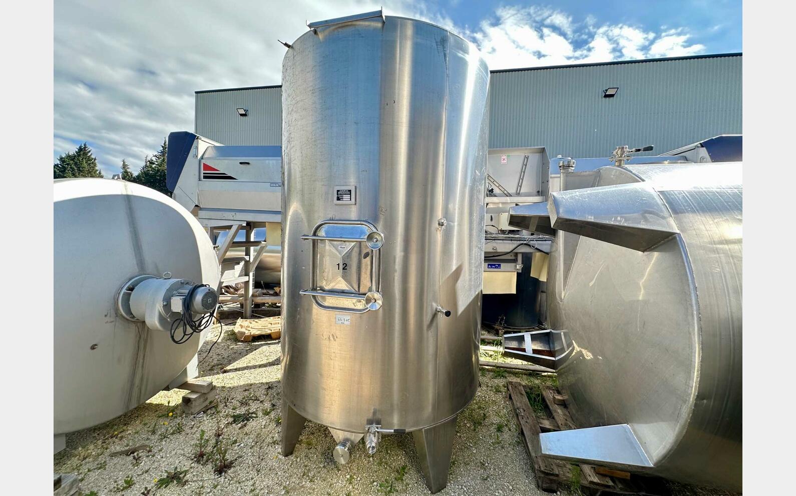 304L stainless steel tank - Conical bottom 64 HL (6,400 litres) LEJEUNE