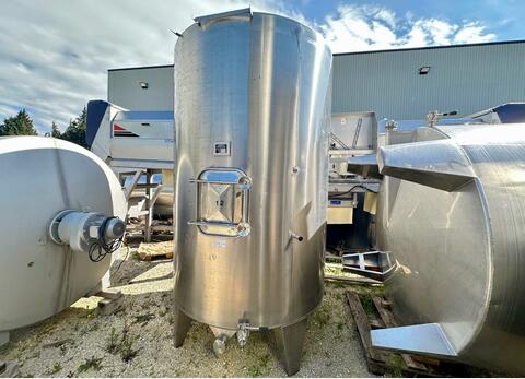 Vertical cylindrical 304L stainless steel tank - Conical bottom on feet