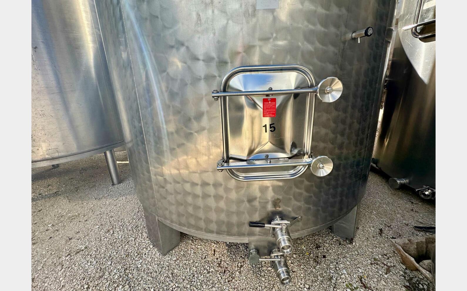 304L stainless steel tank - Conical bottom 204 HL (20,400 litres) LAGOUARDE