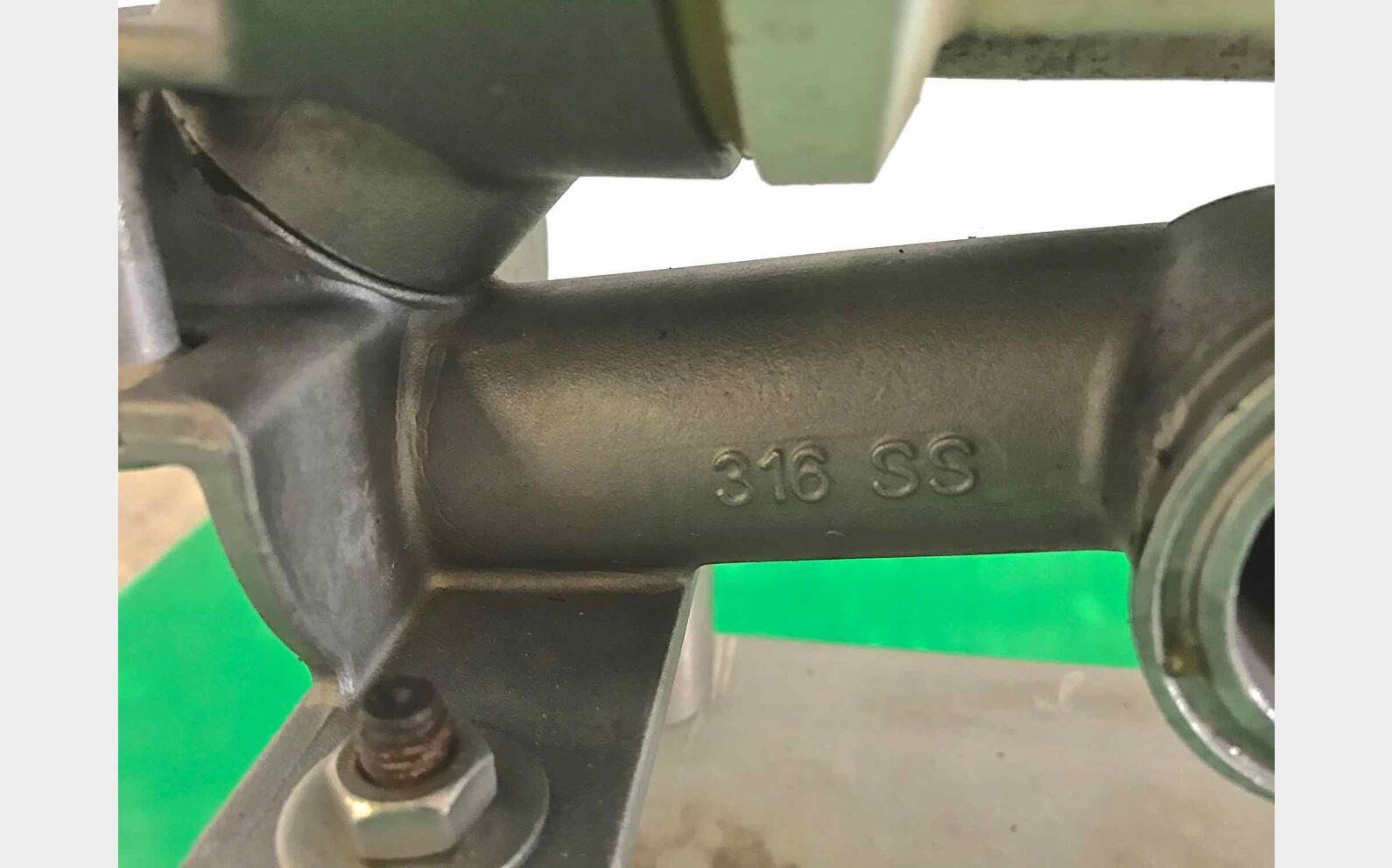 Pompe inox 316 &agrave; membrane 10,22 m3/h Type : P2 SANIFLO FDA