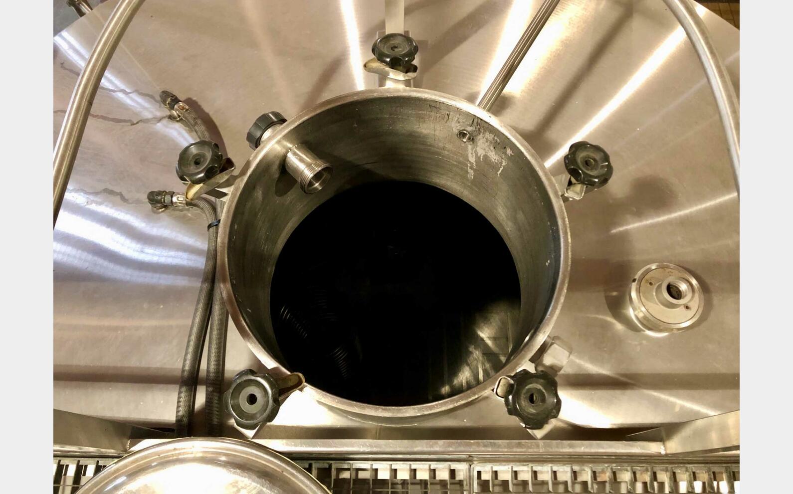 Cuve inox 304 - Thermor&eacute;gul&eacute;e 190 HL (19 000 litres) PIERRE GUERIN