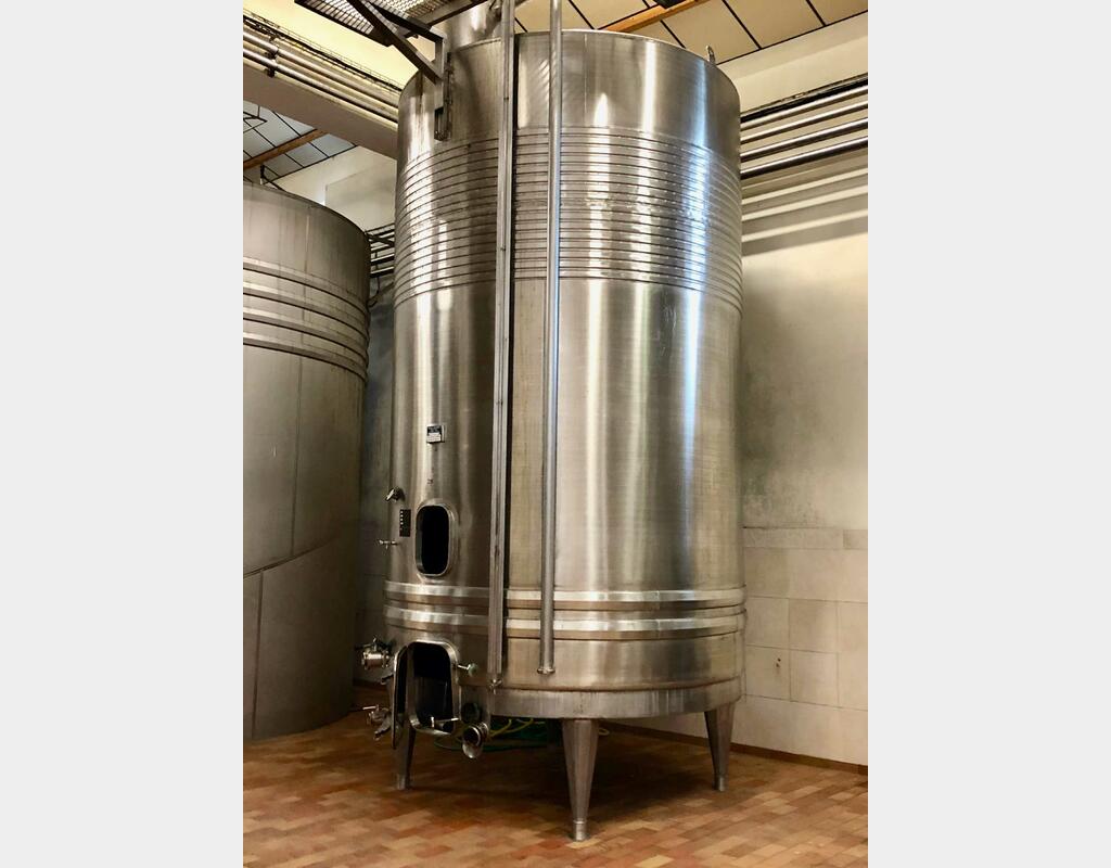 Stainless steel tank