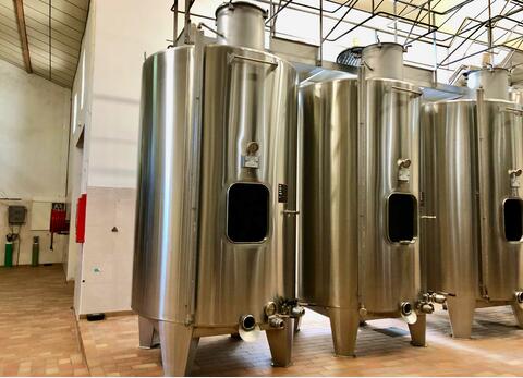 Closed 304 ss tank 60 HL (6,000 litres) VAUTIER